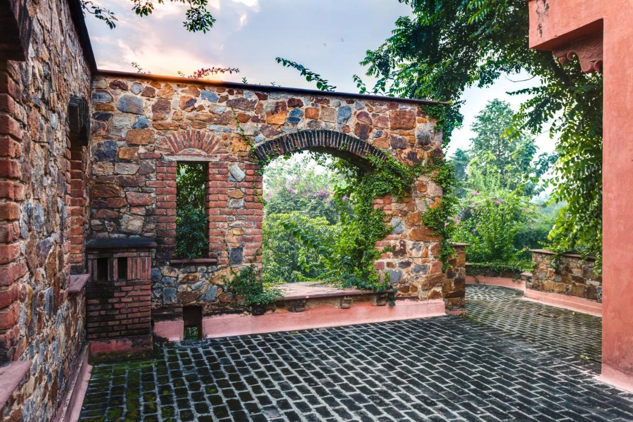 Hostie Chinar Haveli - Heritage Home With Pool, Gurgaon Exteriör bild