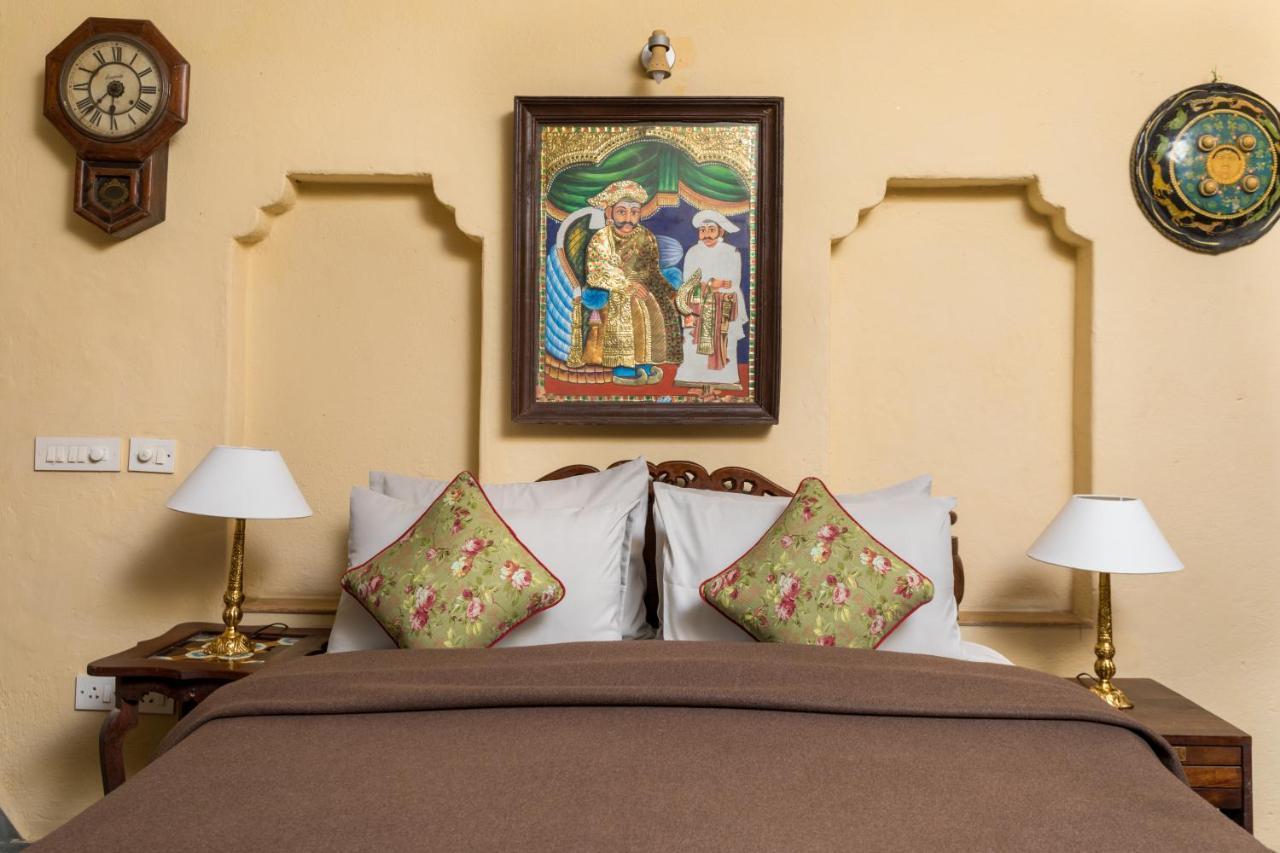 Hostie Chinar Haveli - Heritage Home With Pool, Gurgaon Exteriör bild