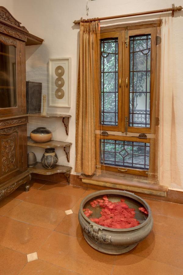 Hostie Chinar Haveli - Heritage Home With Pool, Gurgaon Exteriör bild