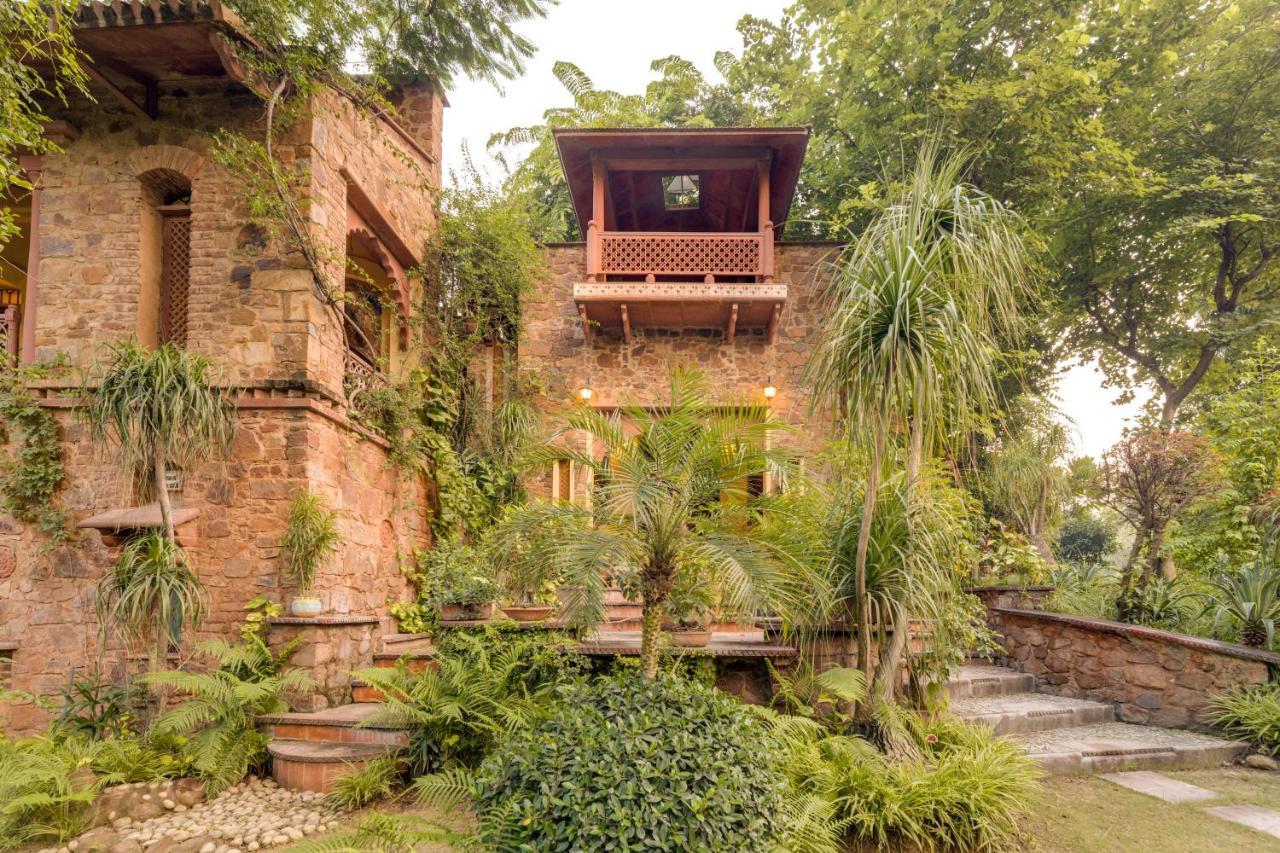 Hostie Chinar Haveli - Heritage Home With Pool, Gurgaon Exteriör bild